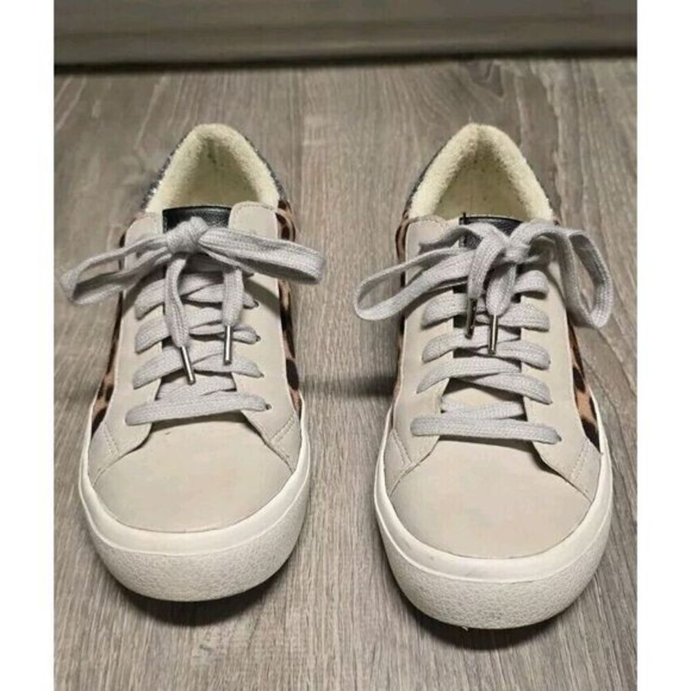 Scoop Women's Leopard Print Sneakers‎ Size 8